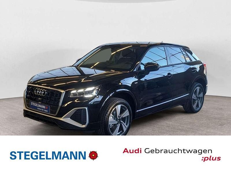 Mythosschwarz metallic Gebraucht 2024 Audi Q2 S-Line SUV | 37.590 € - Bild 1/3