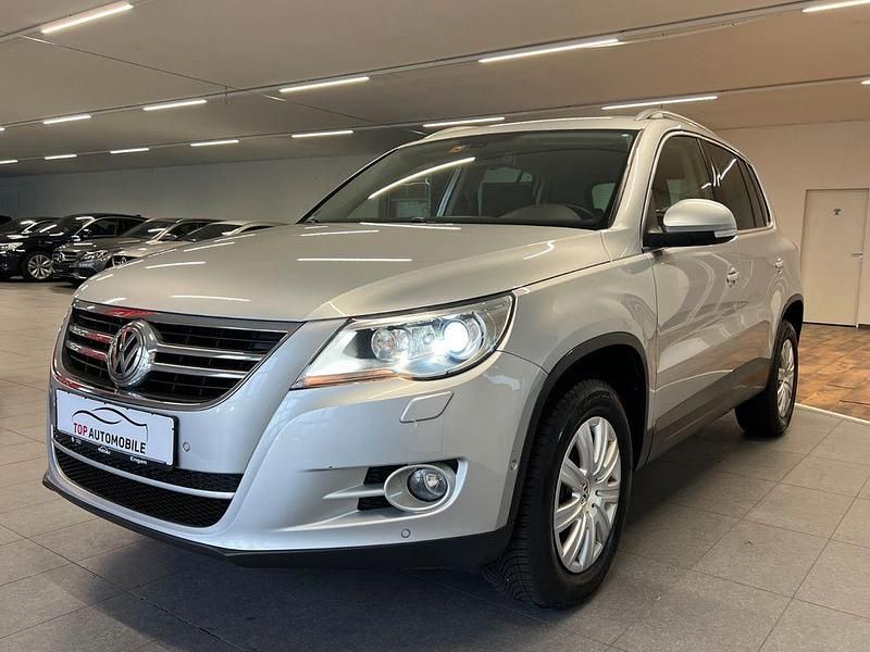 Silber Gebraucht 2011 VW Tiguan Team SUV | 6.970 € (Superpreis) - Bild 1/4