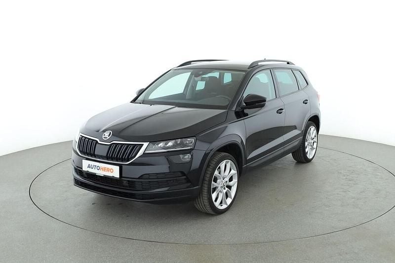 Schwarz Gebraucht 2020 Skoda Karoq Style SUV | 21.210 € (Guter Preis) - Bild 1/3