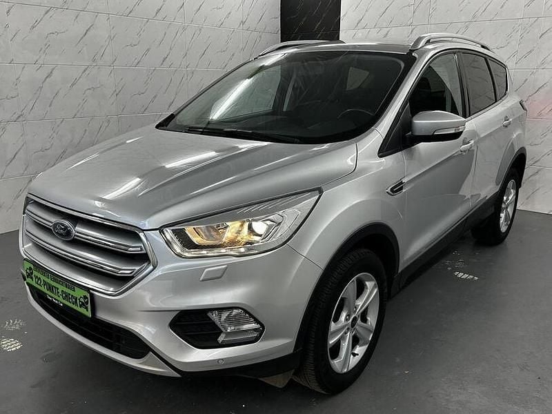 Silber Gebraucht 2019 Ford Kuga SUV | 14.490 € (Fairer Preis) - Bild 1/4