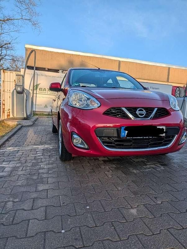 Gebraucht Nissan Micra Acenta 80 PS (58 kW) 2014 Rot Kleinwagen