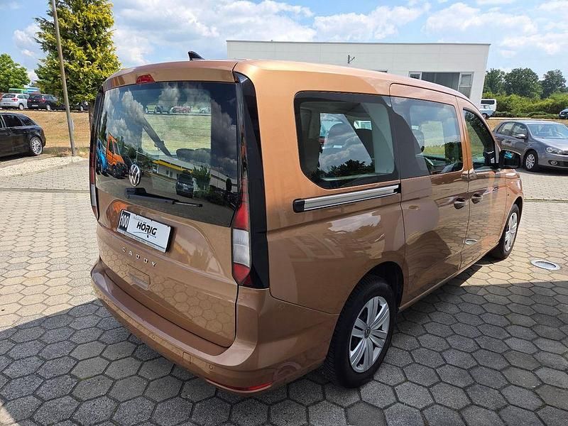 Gebraucht VW Caddy Maxi 122 PS (89 kW) 2024 Gelb Van / Kleinbus