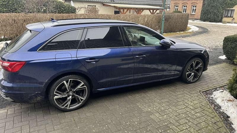 Usata Audi A4 Advanced 190 CV (139 kW) 2020 Blu Station wagon