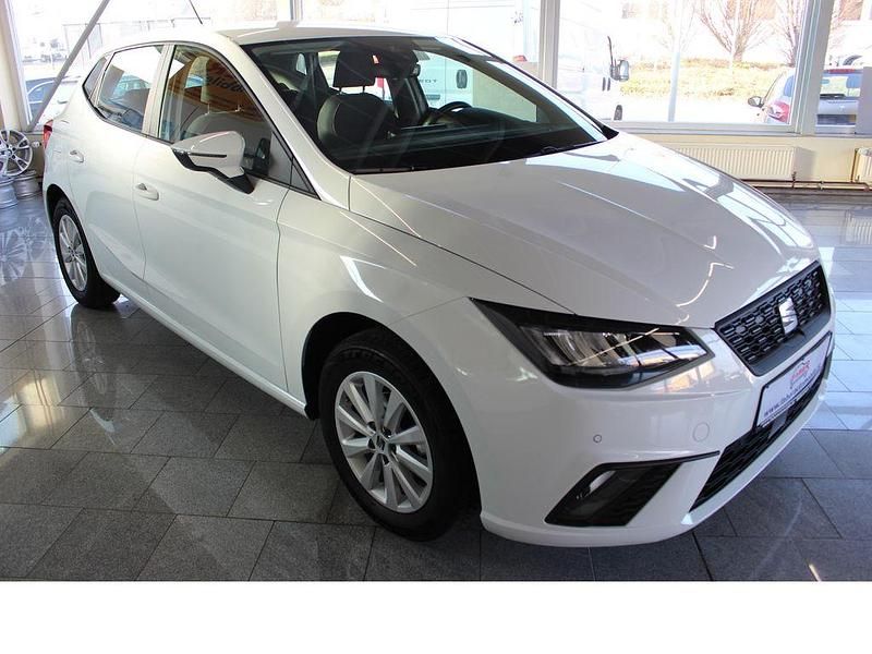 Gebraucht Seat Ibiza Style 95 PS (69 kW) 2023 Weiß Limousine