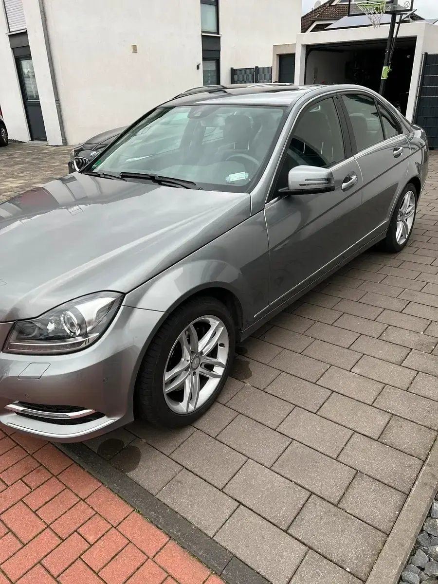 Gebraucht Mercedes C350 Elegance 306 PS (225 kW) 2013 Grau Limousine