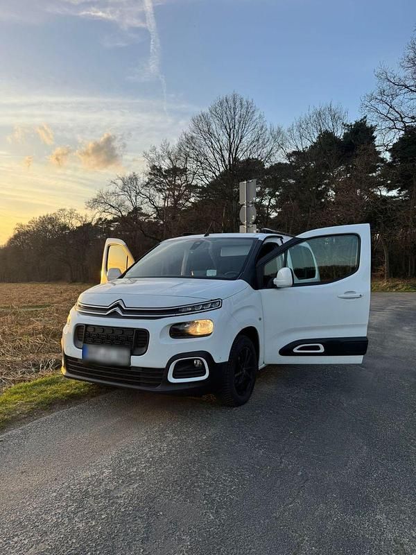 Gebraucht Citroën Berlingo Shine 131 PS (96 kW) 2019 Weiß Van / Kleinbus