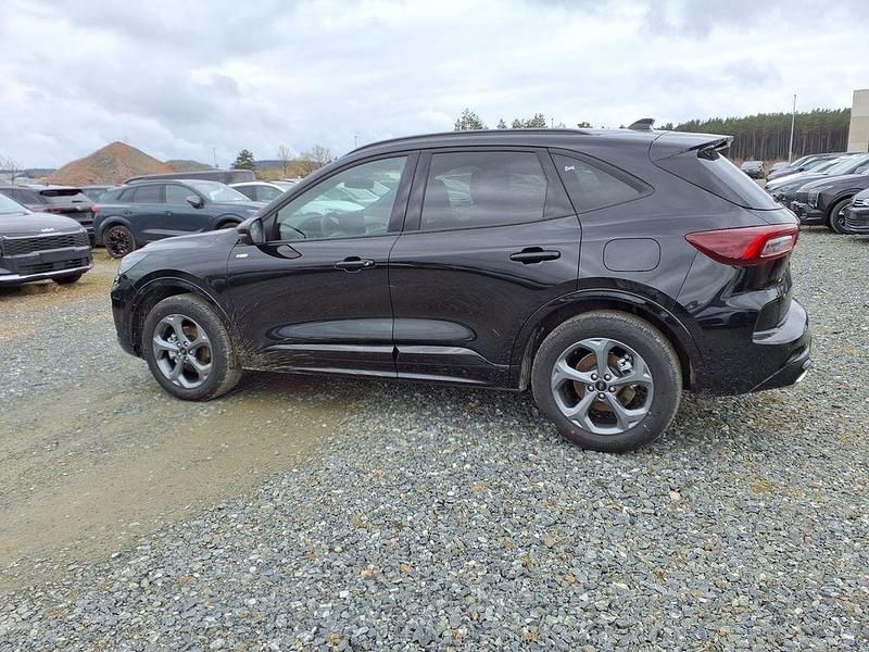 Neu Ford Kuga ST-Line 185 PS (136 kW) 2026 Schwarz SUV
