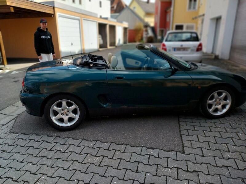 Grün Gebraucht 1997 MG F Cabrio | 2.400 € (Fairer Preis) - Bild 1/4