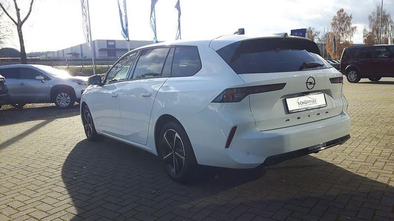 Neu Opel Astra 131 PS (96 kW) 2025 Banquise Kombi