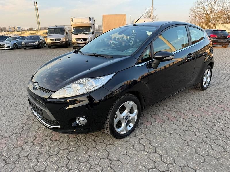 Gebraucht Ford Fiesta Titanium 90 PS (66 kW) 2010 Schwarz Kleinwagen