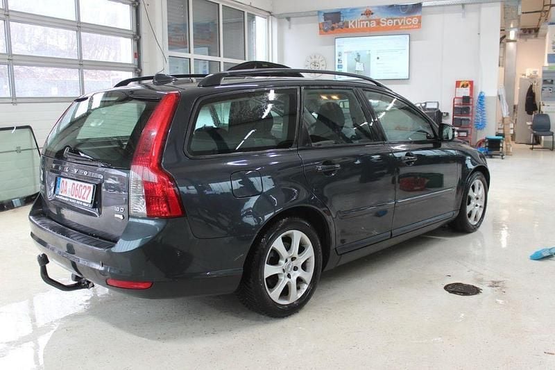 Gebraucht Volvo V50 109 PS (80 kW) 2010 Grau Kombi