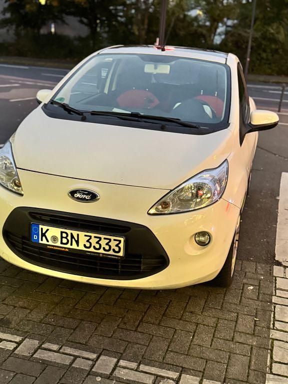 Weiß Gebraucht 2011 Ford Ka Limited Kleinwagen | 3.300 € (Guter Preis) - Bild 1/4