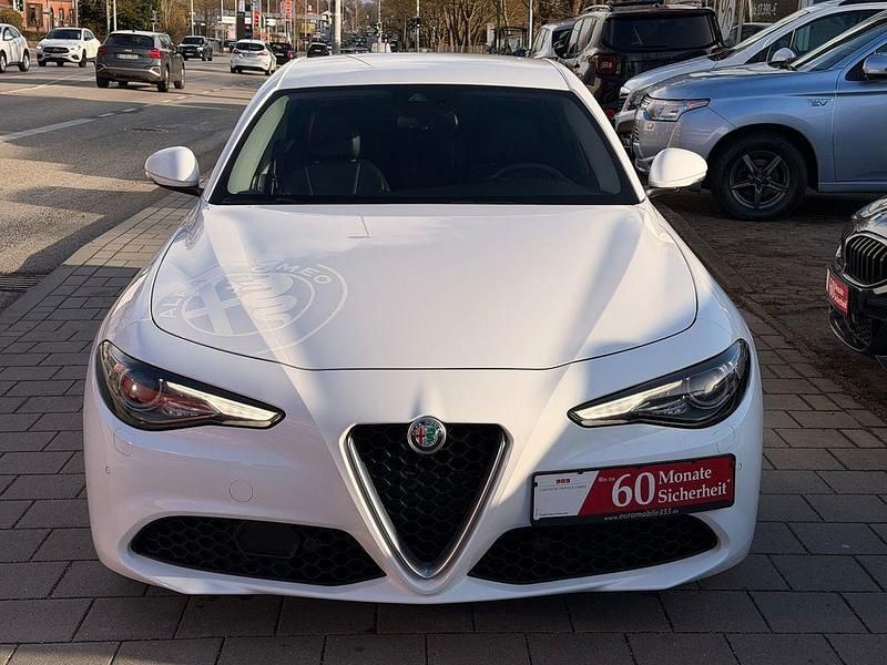Gebraucht Alfa Romeo Giulia Super 179 PS (131 kW) 2016 Weiß Limousine