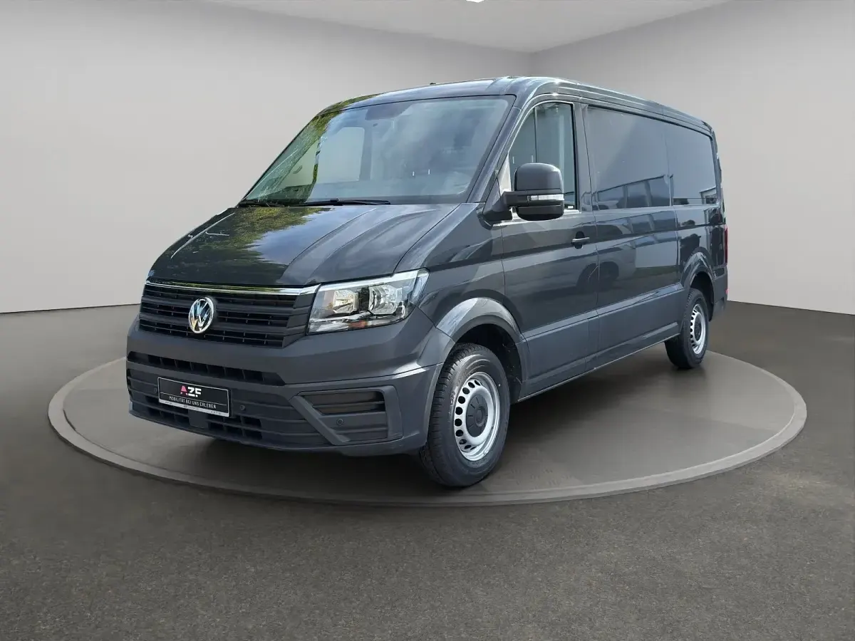 Gebraucht VW Crafter 140 PS (102 kW) 2021 Schwarzgrau Van