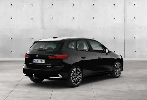 Gebraucht BMW 218 150 PS (110 kW) 2023 Schwarz Kombi