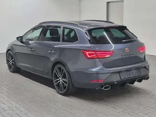 Używany Seat Leon ST Beats 300 KM (220 kW) 2020 Szary Kombi
