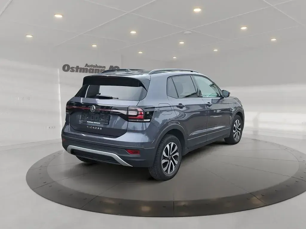 Gebraucht VW T-Cross Active 110 PS (80 kW) 2022 Rauchgrau metallic SUV