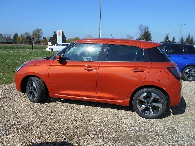 Neu Suzuki Swift Comfort+ 83 PS (61 kW) 2026 Flame orange pearl Kleinwagen