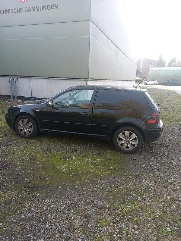 Gebraucht VW Golf IV 116 PS (85 kW) 2003 Schwarz Kleinwagen