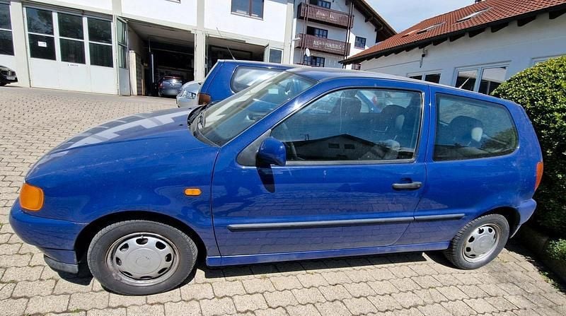 Second-hand VW Polo 50 CP (36 kW) 1999 Albastru Hatchback