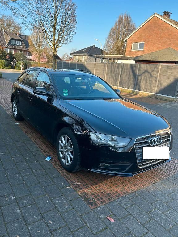 Gebraucht Audi A4 177 PS (130 kW) 2014 Schwarz Kombi