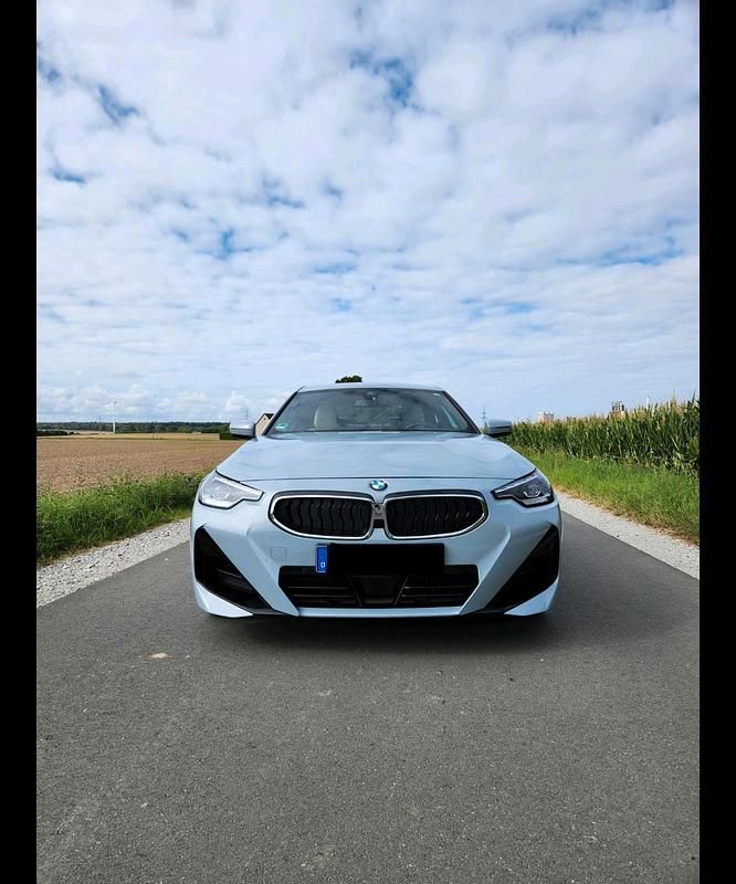 Grau Gebraucht 2024 BMW 218 Coupé | 34.499 € (Fairer Preis) - Bild 1/4