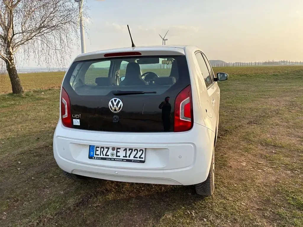 Second-hand VW up! 60 CP (44 kW) 2016 Alb Hatchback
