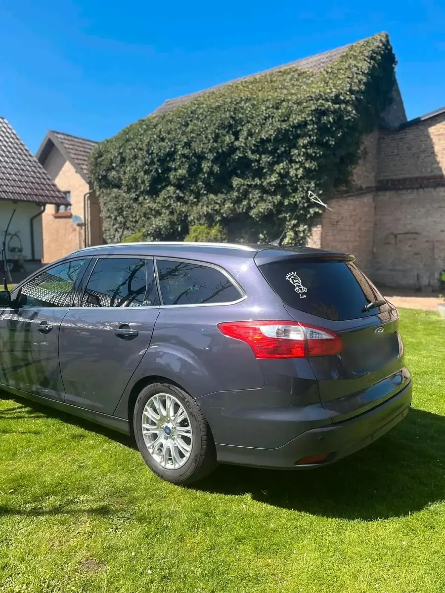 Używany Ford Focus Titanium 150 KM (110 kW) 2012 Andere farben Kombi