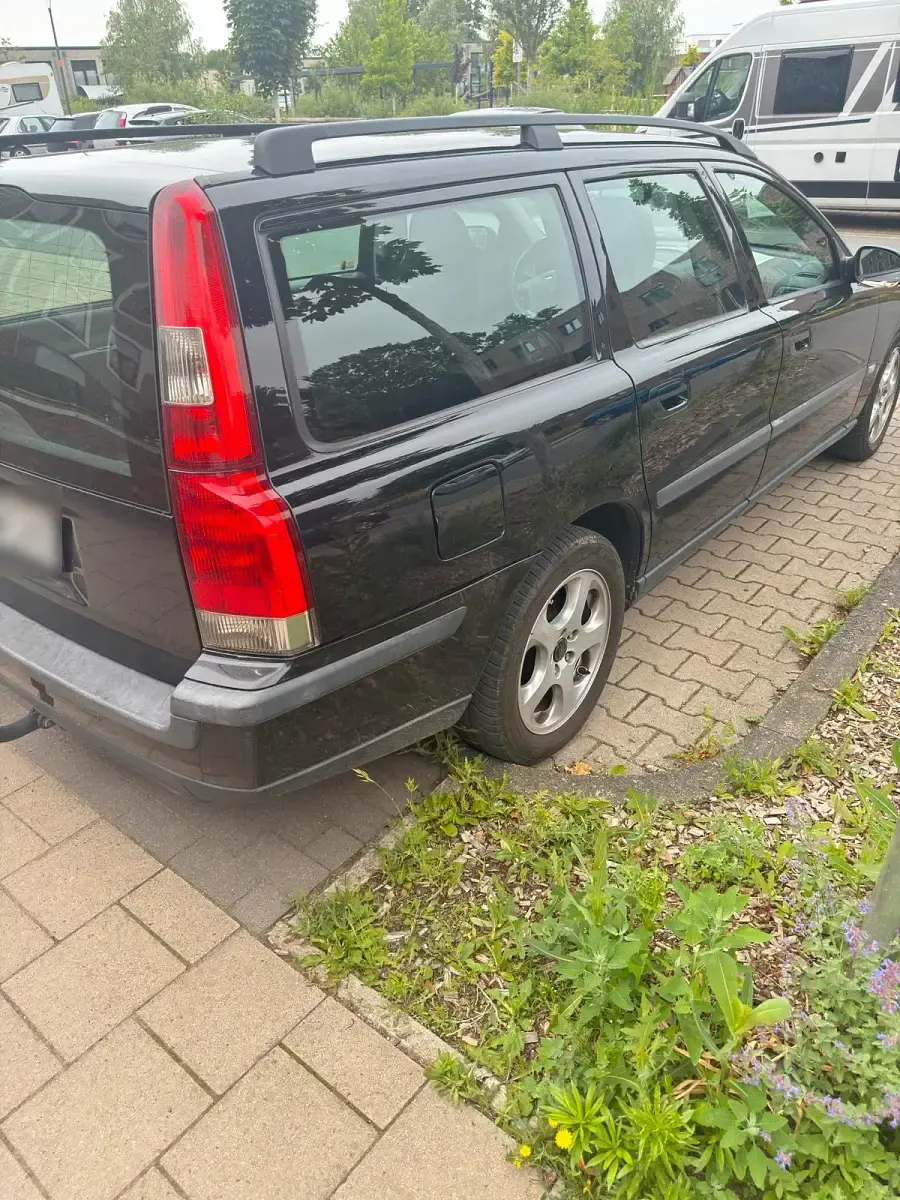 Gebraucht Volvo V70 131 PS (96 kW) 2002 Schwarz Kombi