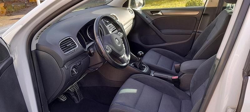 Gebraucht VW Golf VI Style 86 PS (63 kW) 2011 Weiß Kleinwagen