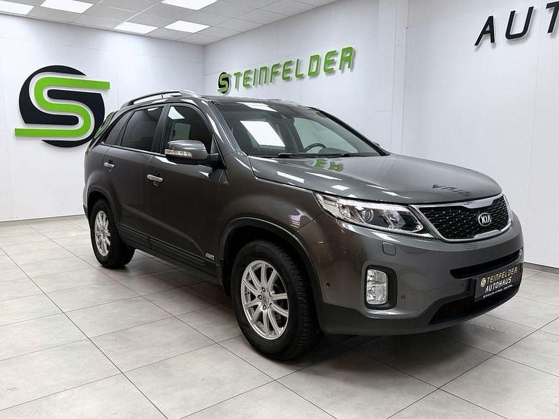 Grau Gebraucht 2015 Kia Sorento Platinum Edition SUV | 15.490 € (Guter Preis) - Bild 1/4