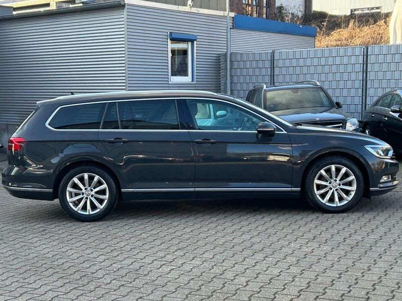 Gebraucht VW Passat Highline 150 PS (110 kW) 2015 Grau Kombi