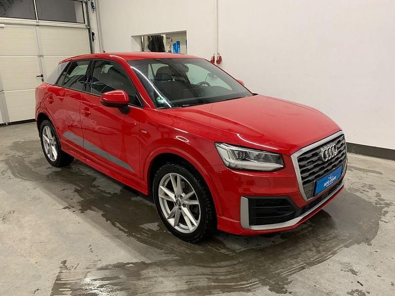 Gebraucht Audi Q2 S-Line 150 PS (110 kW) 2018 Tangorot metallic SUV