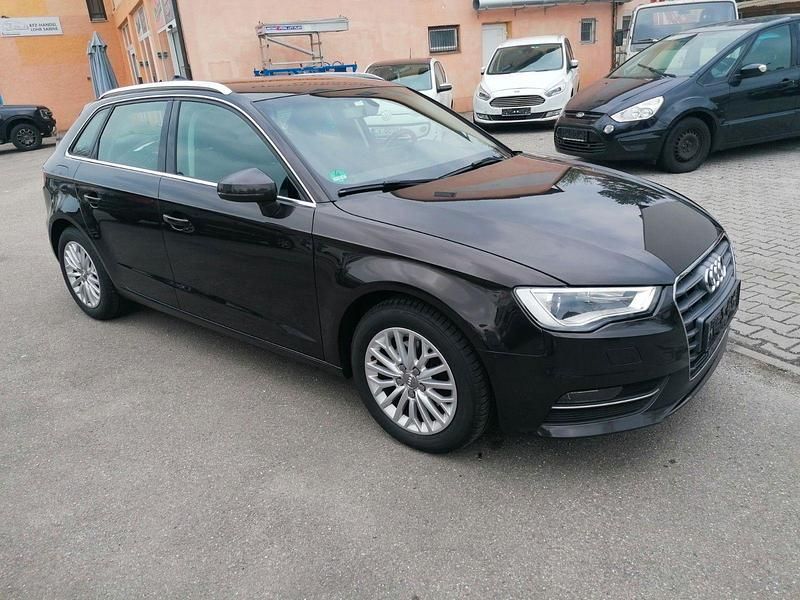 Gebraucht Audi A3 Ambiente 110 PS (80 kW) 2015 Braun Kombi