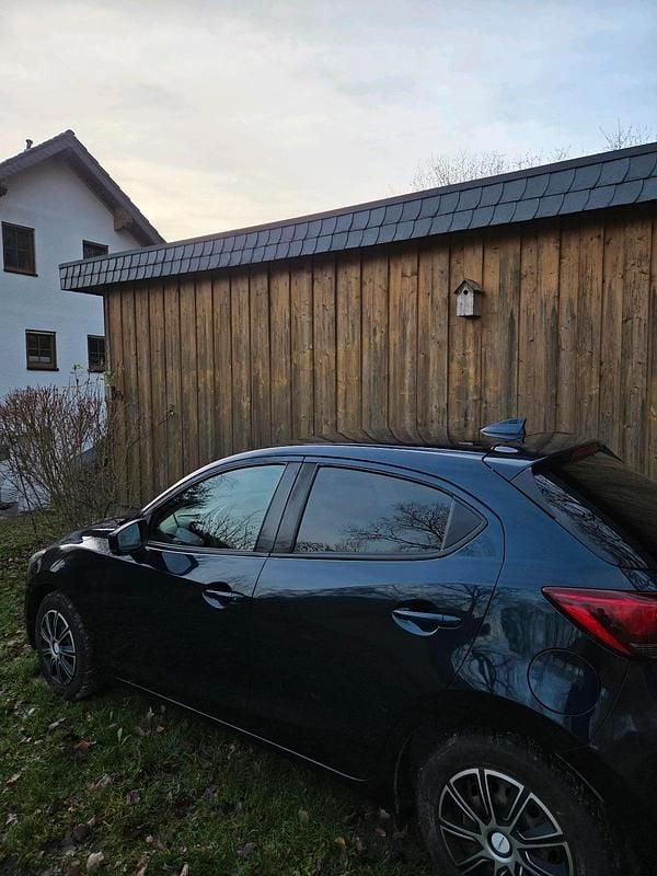 Gebraucht Mazda 2 Kizoku 90 PS (66 kW) 2017 Blau Kleinwagen