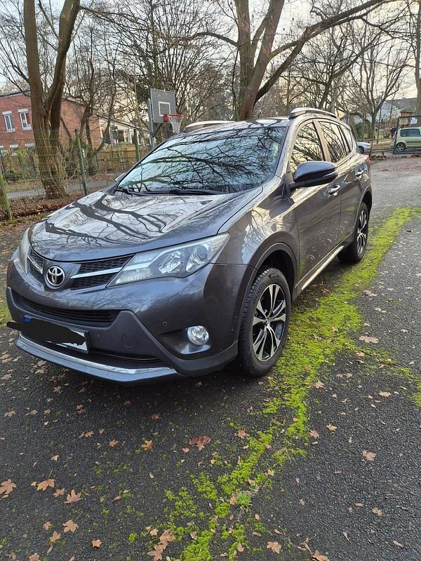 Gebraucht Toyota RAV4 150 PS (110 kW) 2015 Grau SUV