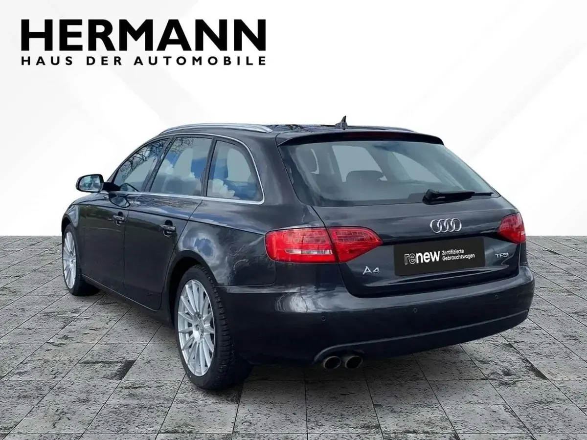 Gebraucht Audi A4 Ambition 160 PS (117 kW) 2011 Grau Kombi
