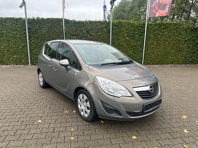 Grau Gebraucht 2012 Opel Meriva Edition Van / Kleinbus | 4.350 € (Fairer Preis) - Bild 1/4