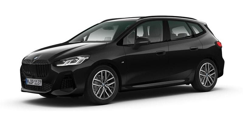 Schwarz Gebraucht 2025 BMW 220 Active Tourer Comfort Edition Van / Kleinbus | 38.267 € (Fairer Preis) - Bild 1/4