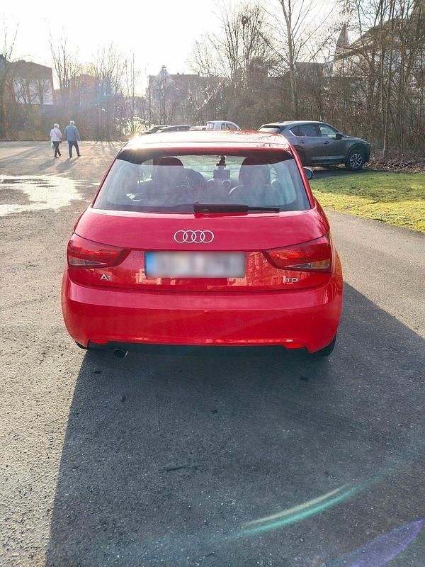 Second-hand Audi A1 105 CP (77 kW) 2012 Roșu Hatchback