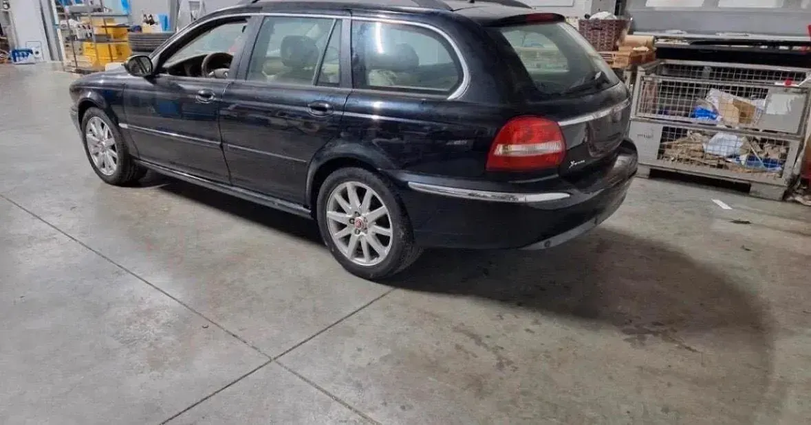 Używany Jaguar X-type 131 KM (96 kW) 2005 Czarny Kombi