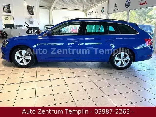 Gebraucht Skoda Superb 160 PS (117 kW) 2011 Andere Limousine
