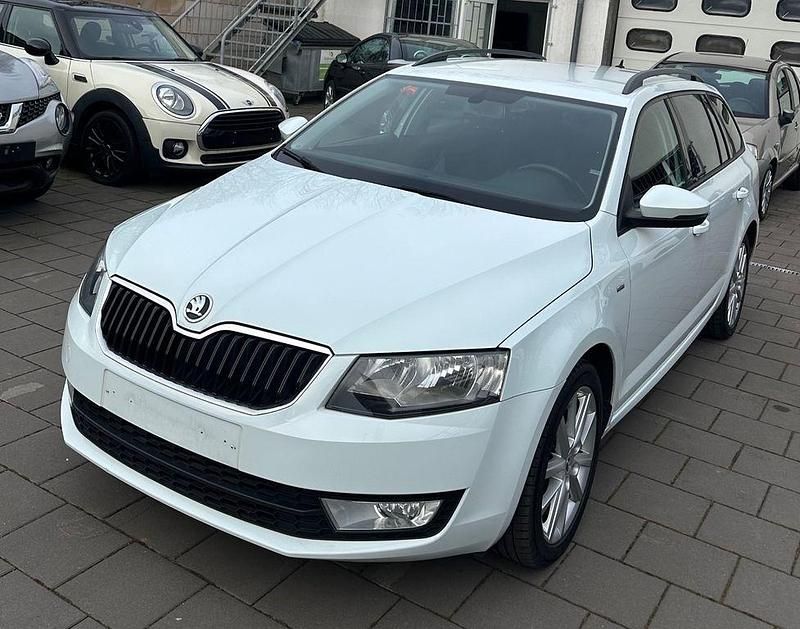Gebraucht Skoda Octavia Joy 110 PS (80 kW) 2016 Weiß Kombi