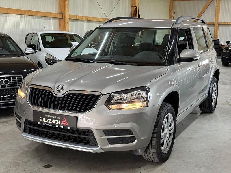Beige Gebraucht 2015 Skoda Yeti Active SUV | 8.990 € (Guter Preis) - Bild 1/4