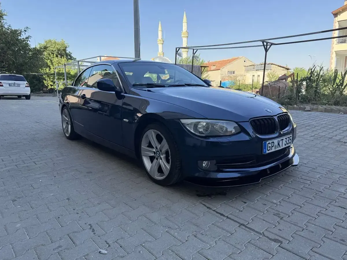 Gebraucht BMW 335 Cabriolet 306 PS (225 kW) 2011 Cabrio