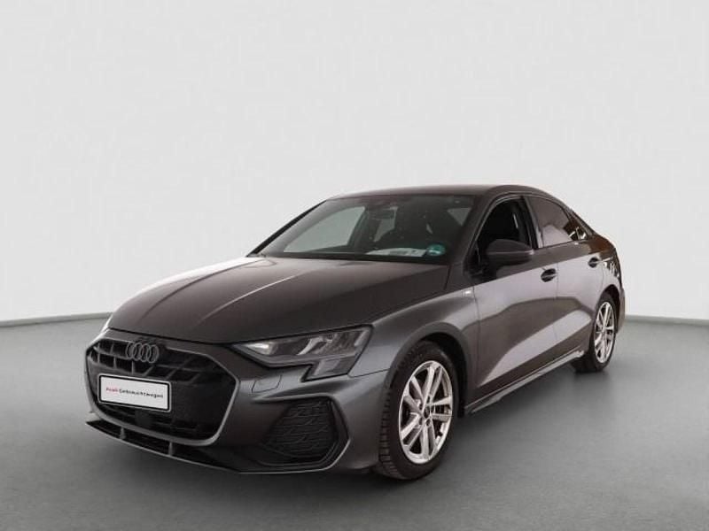 Usado Audi A3 S-Line 150 HP (110 kW) 2025 Cinzento Sedan