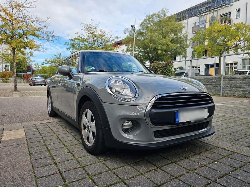 Grau Gebraucht 2017 Mini ONE Kleinwagen | 11.200 € - Bild 1/4
