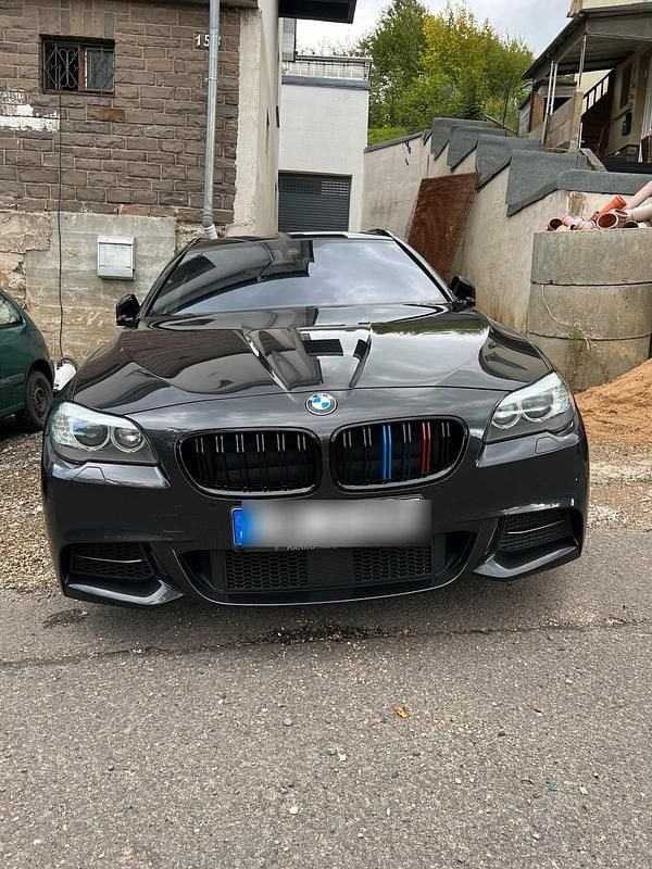 Schwarz Gebraucht 2012 BMW M550 Limousine | 17.000 € (Fairer Preis) - Bild 1/4