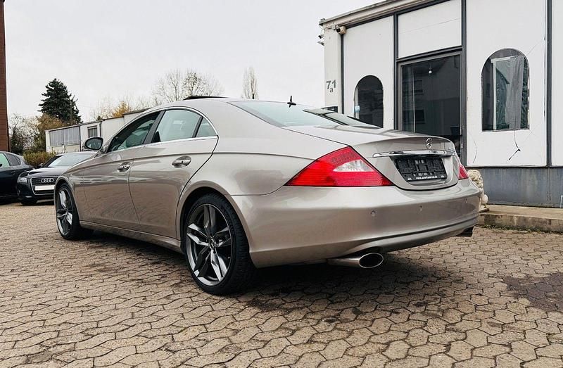Gebraucht Mercedes CLS350 272 PS (200 kW) 2005 Silber Coupé