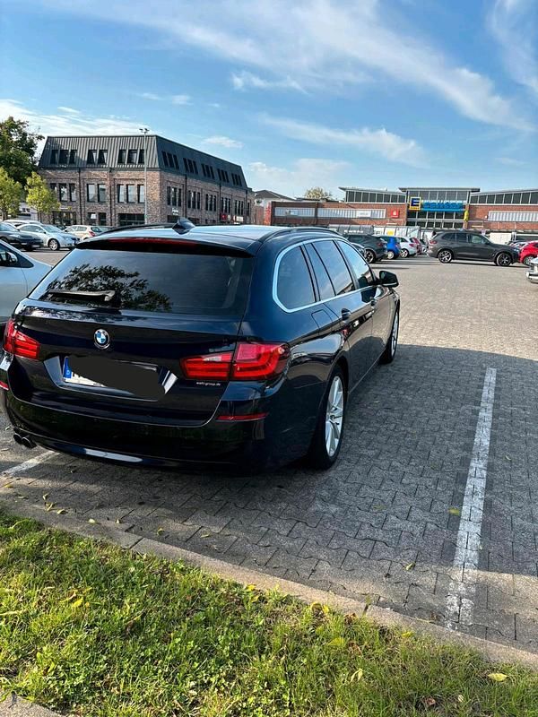 Andere farben Gebraucht 2012 BMW 520 Kombi | 9.600 € (Fairer Preis) - Bild 1/4